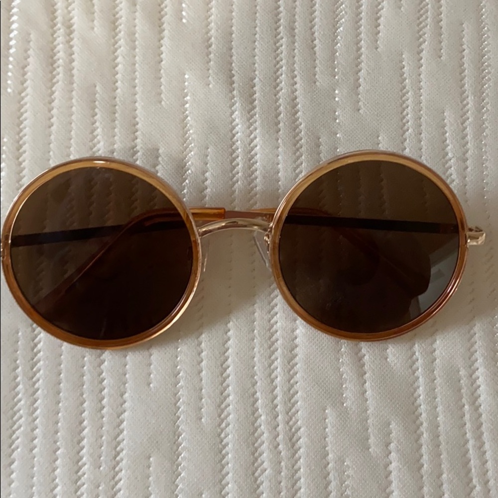 Round sunglasses from forever 21!
